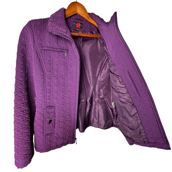 Gallery Women’s Purple Quilted Zip-Up Jacket Fitted Lined Coat Size Medium/Large - Picture 7 of 11